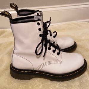1460 Women’s Dr. Marten White Lace up Boots